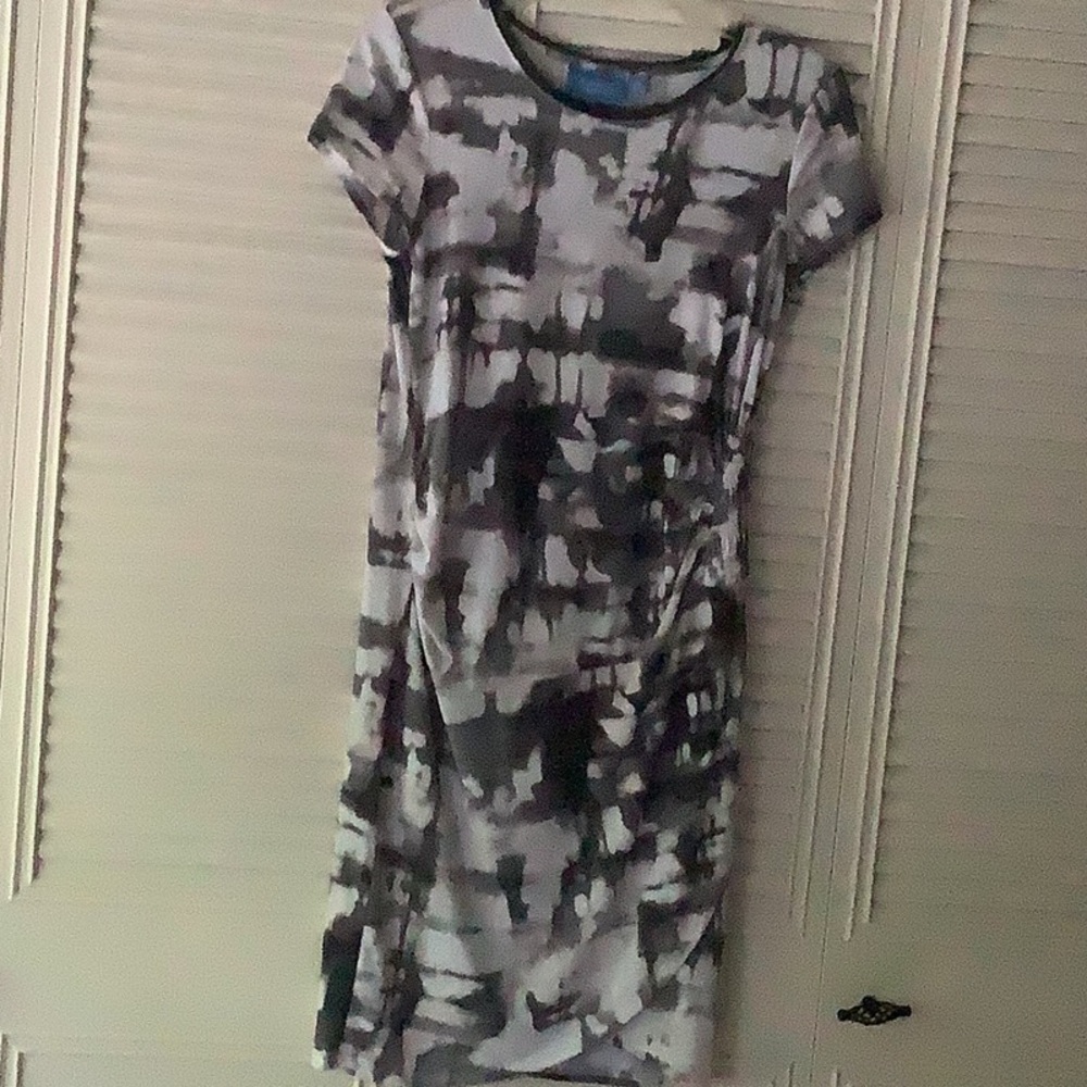 Simply Vera Vera Wang Gray Black Embellished Sheath Midi Dress